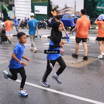 Runner Photo 7935070