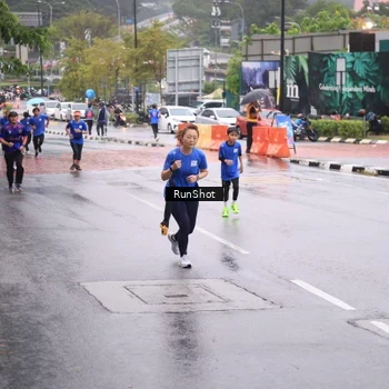 Runner Photo 7935080