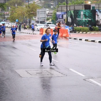 Runner Photo 7935085
