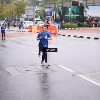 Runner Photo 7935088