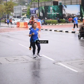 Runner Photo 7935091