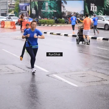 Runner Photo 7935094