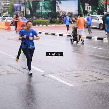 Runner Photo 7935097