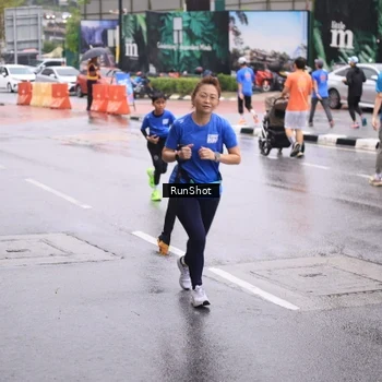Runner Photo 7935104