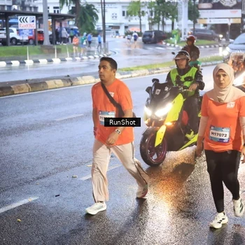 Runner Photo 7935108