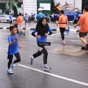 Runner Photo 7935117