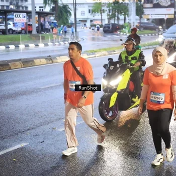 Runner Photo 7935120