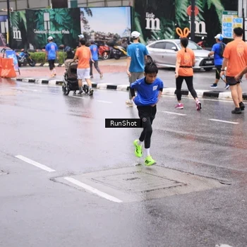 Runner Photo 7935121