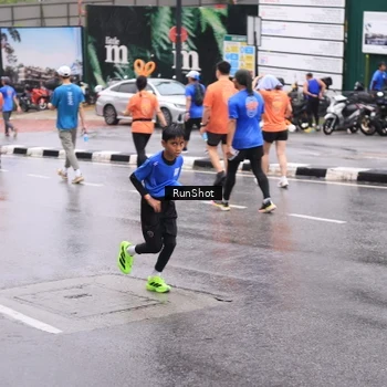Runner Photo 7935127