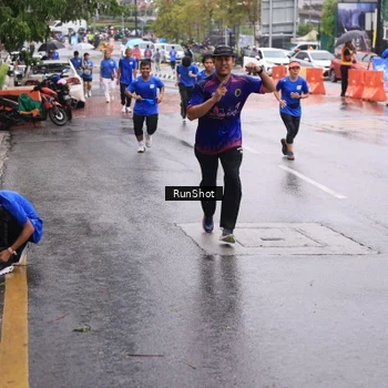 Runner Photo 7935139