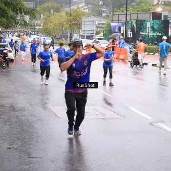 Runner Photo 7935144