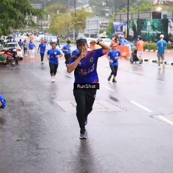 Runner Photo 7935146