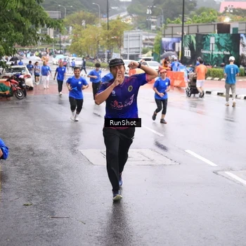 Runner Photo 7935147