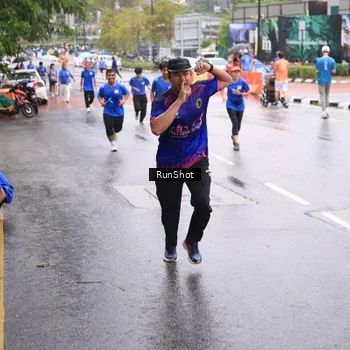 Runner Photo 7935149