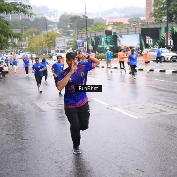 Runner Photo 7935158