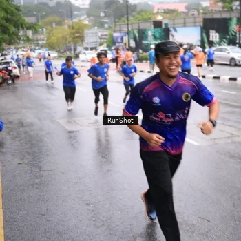 Runner Photo 7935166