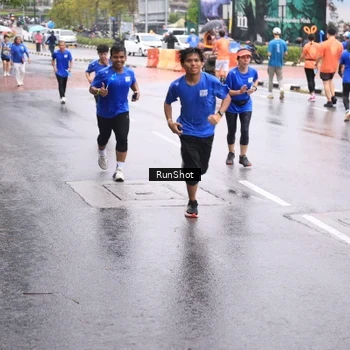 Runner Photo 7935170