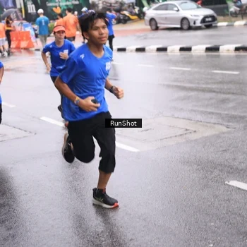 Runner Photo 7935185