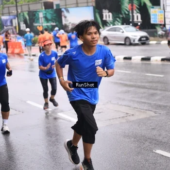 Runner Photo 7935186