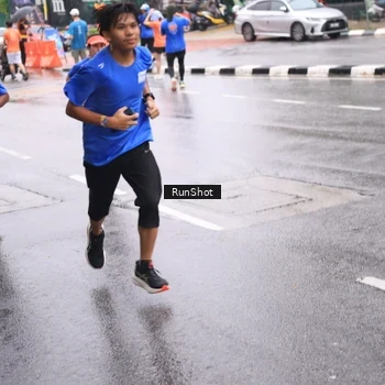 Runner Photo 7935187
