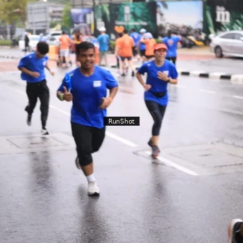 Runner Photo 7935191
