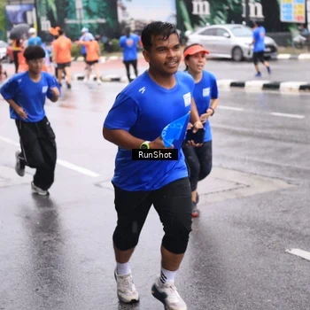 Runner Photo 7935202