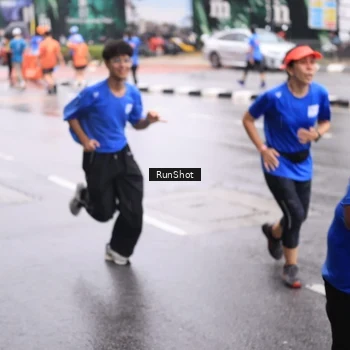 Runner Photo 7935211