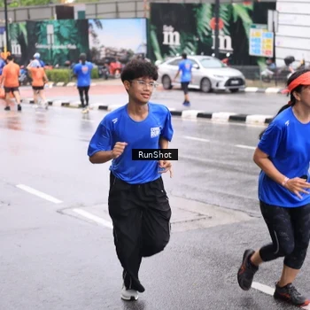 Runner Photo 7935214