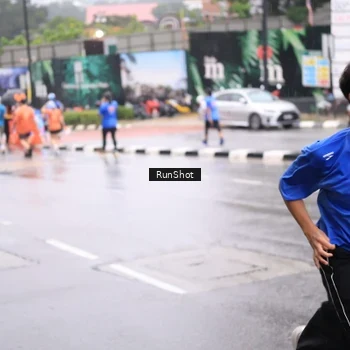 Runner Photo 7935225