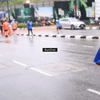 Runner Photo 7935226