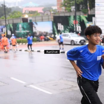 Runner Photo 7935234