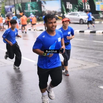 Runner Photo 7935239