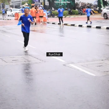 Runner Photo 7935242