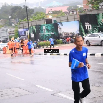 Runner Photo 7935243
