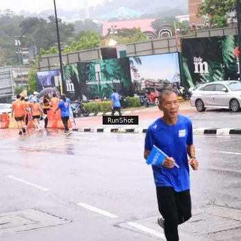 Runner Photo 7935245