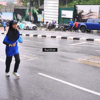 Runner Photo 7935278
