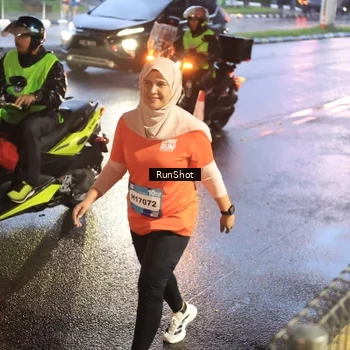 Runner Photo 7935297