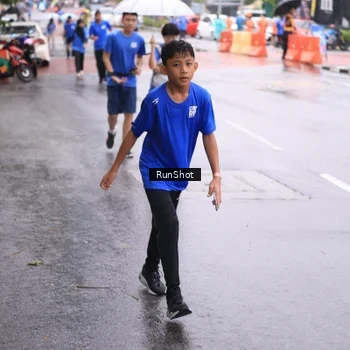 Runner Photo 7935307