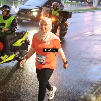 Runner Photo 7935309