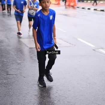 Runner Photo 7935313