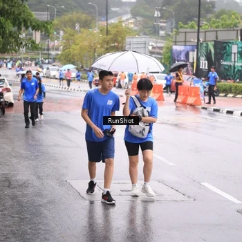 Runner Photo 7935322