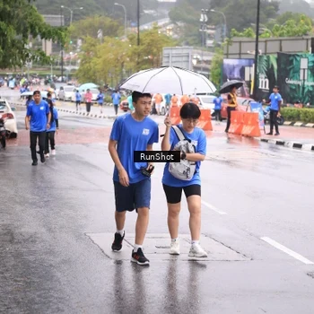 Runner Photo 7935323
