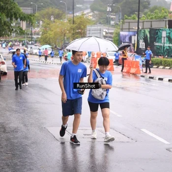 Runner Photo 7935326