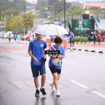 Runner Photo 7935331