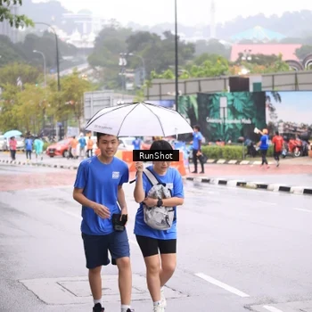 Runner Photo 7935335