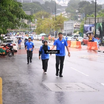 Runner Photo 7935339