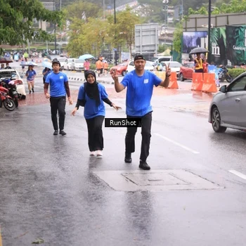 Runner Photo 7935346