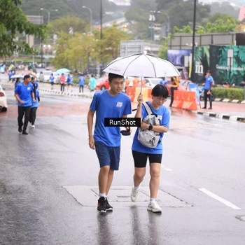 Runner Photo 7935347