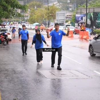 Runner Photo 7935348