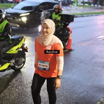 Runner Photo 7935351